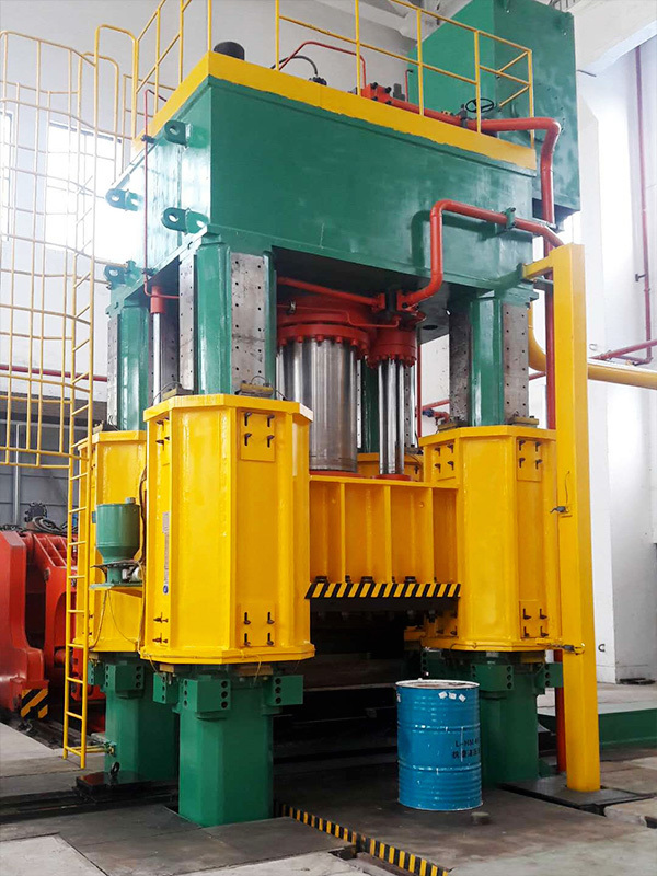 1250T快鍛液壓(ya)機-漢中群峰