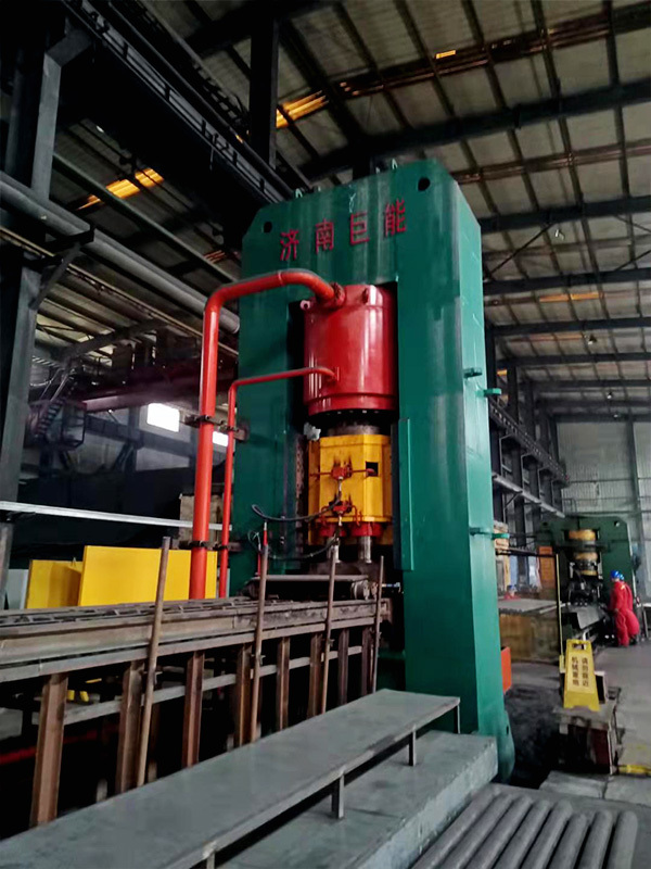 1250T剪切液壓(ya)機-撫順特鋼