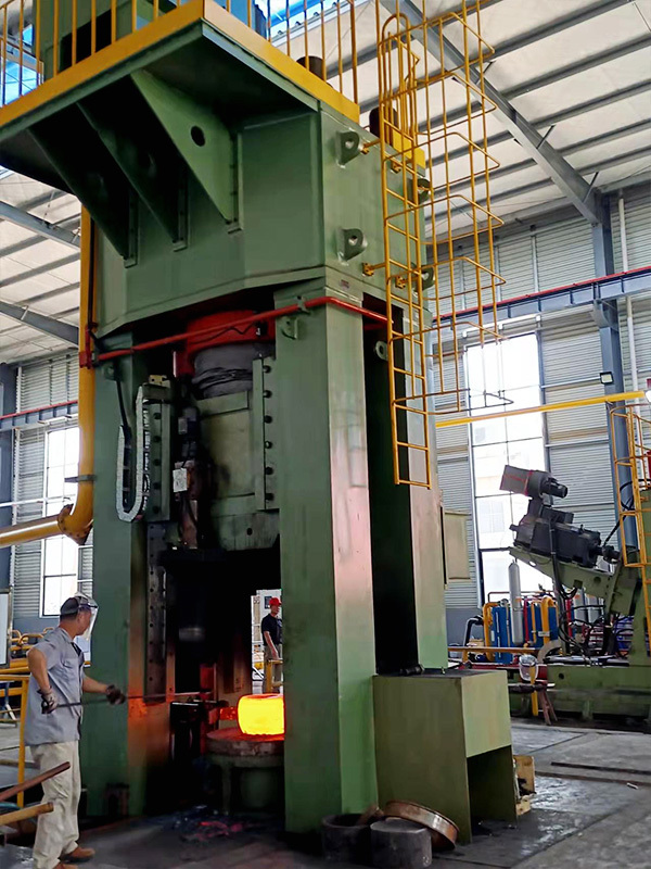 1600T開(kai)坯液壓機-江蘇(su)弘揚